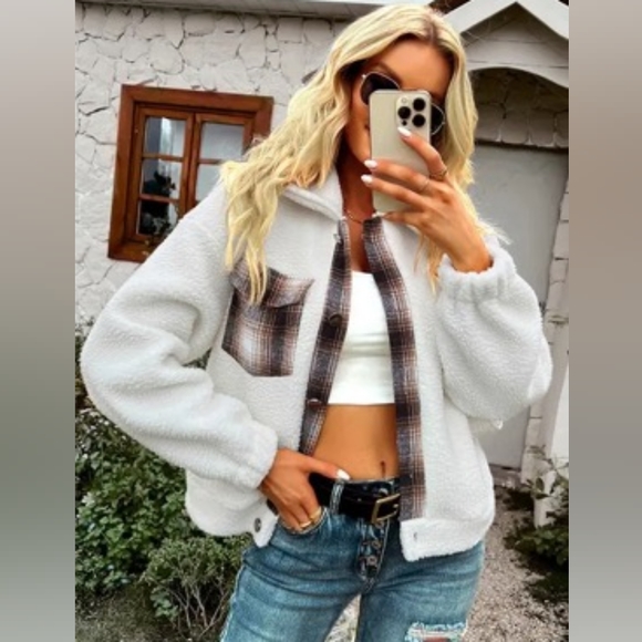 Bomber Fleece Plaid Jacket - Picture 4 of 8